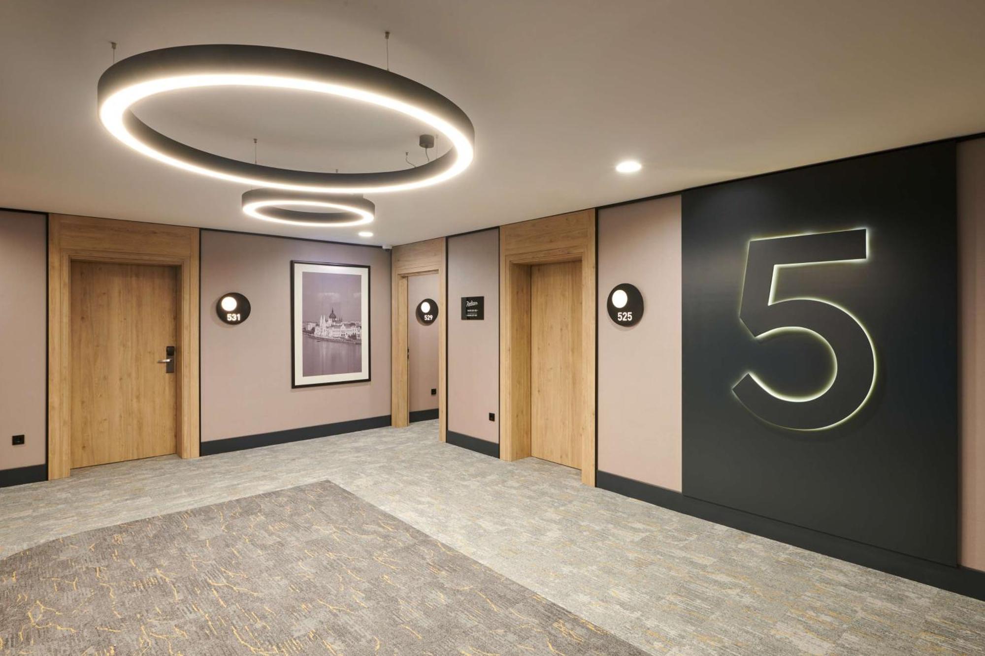 Radisson Hotel Budapest Budapart المظهر الخارجي الصورة